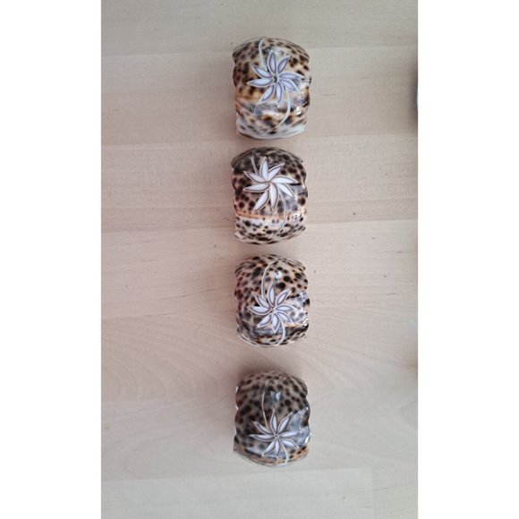 Sets of 4 Real Natural & 4 Star Seashell Tiger Leopard Cowrie Shell Napkin Rings - Picture 9 of 9